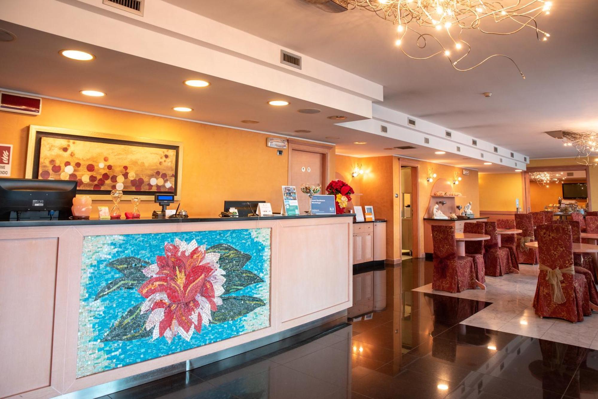 Hotel Residence Montelago Ternate  Exterior photo